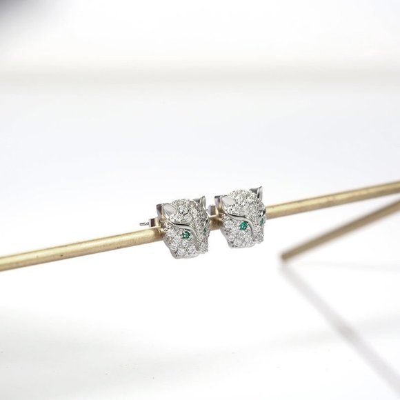 NEW Silver Emerald Diamond Panther Cat Earrings - Picture 10 of 10